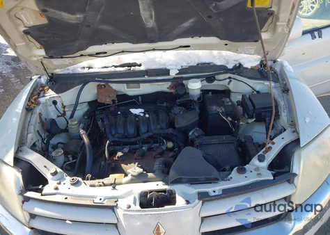 2004 Mitsubishi Endeavor Xls z USA, uszkodzony, nr VIN 4A4MN31S04E013935